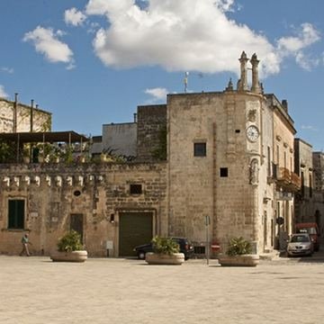 Piazza del centro storico di Spongano